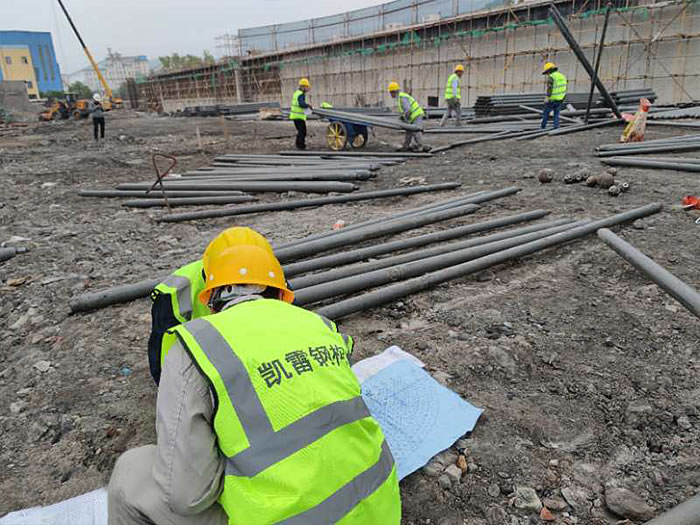 泰州螺栓球网架结构